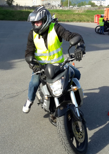 Aurelito Rossi lors du Cours pratique moto chez Sven-L  Noble Contrée